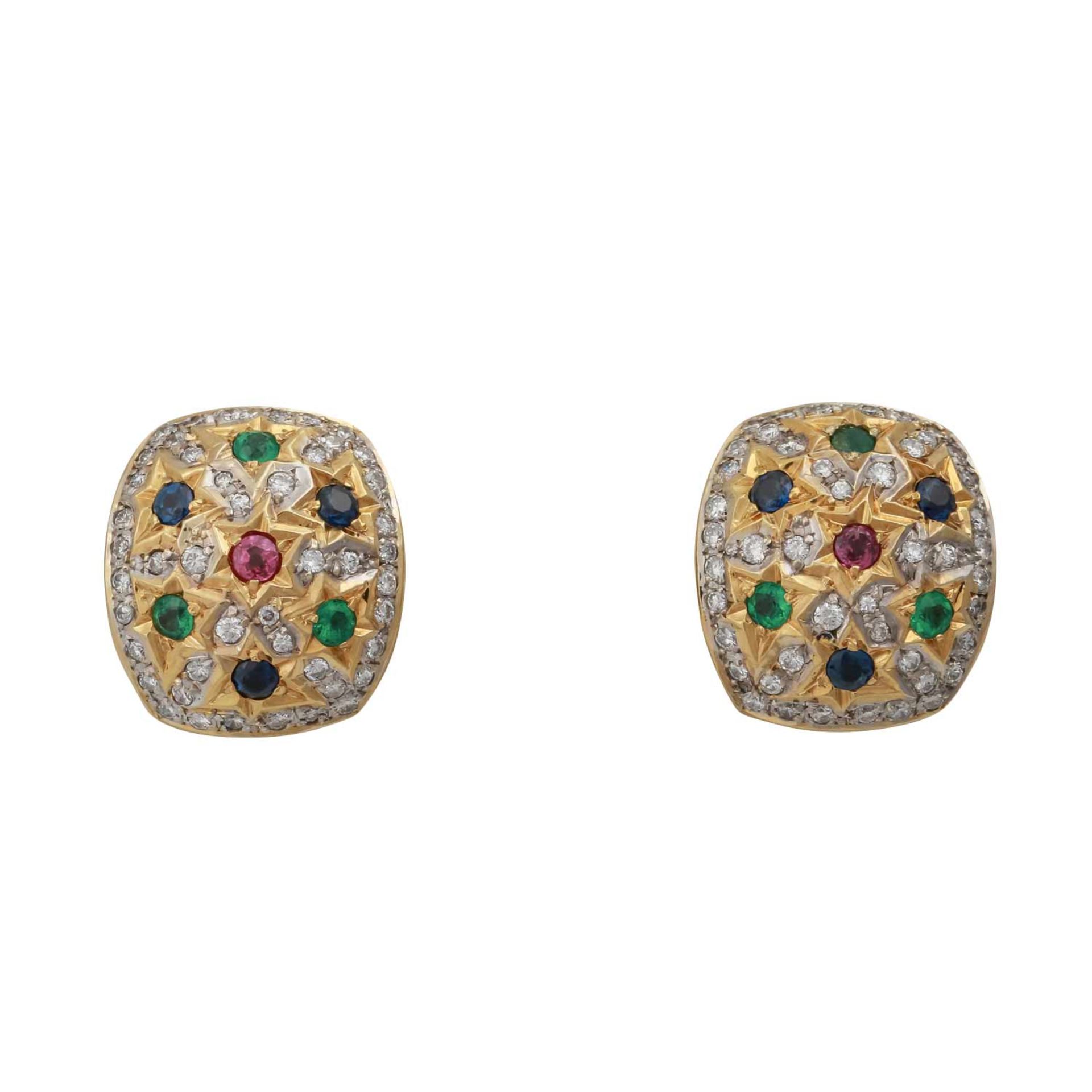 Paar Ohrclips mit Edelsteinen:Brillanten zus. ca. 0,9 ct, mittlere Farbe u. Reinheit, weiter Rubine,