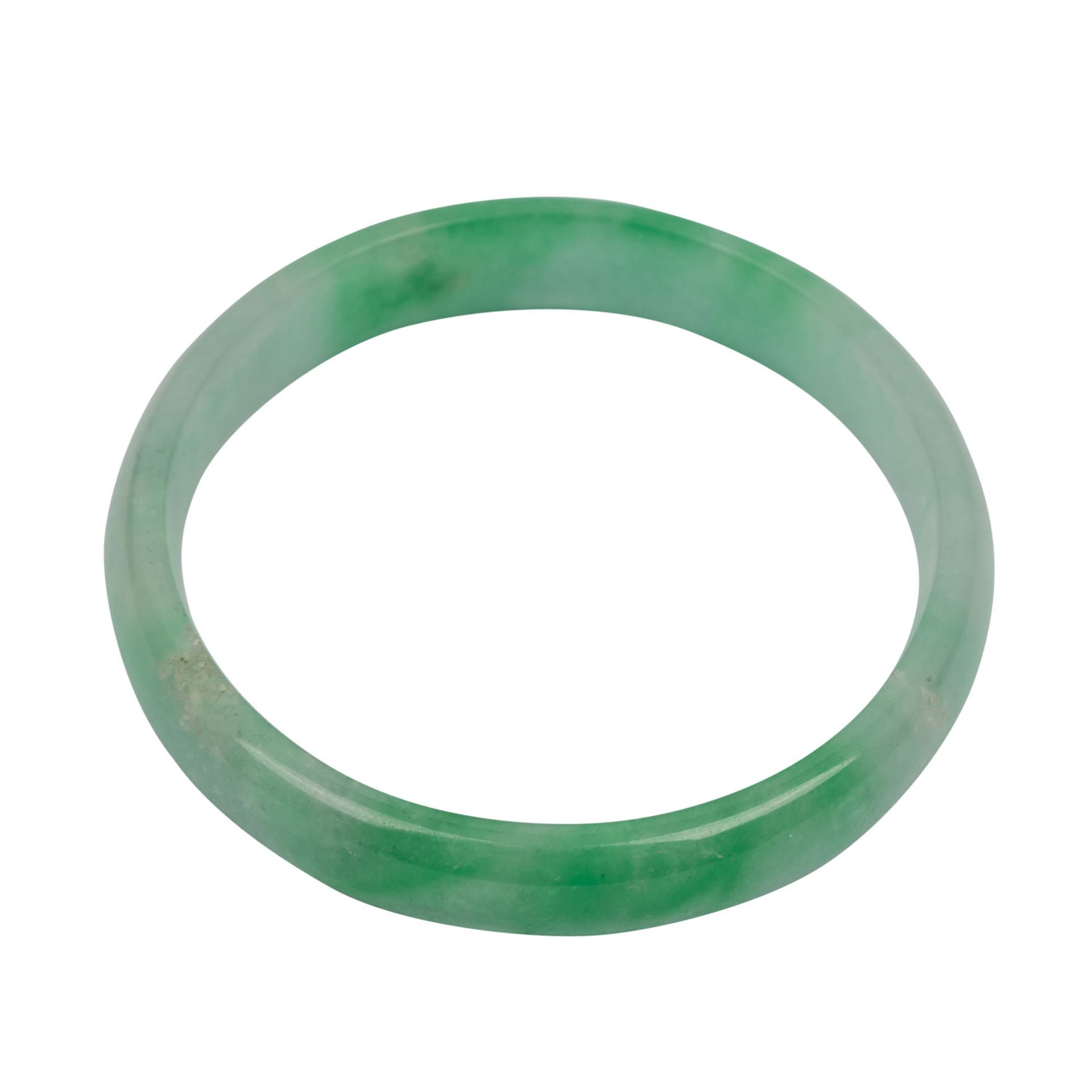 Armreif aus Jadeit. CHINA, 20. Jh..D: 6 cm.Jadeite bangle. China, 20th ct., diameter: 6 cm. - Image 2 of 2