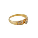 Ring mit Brillanten, zus. ca. 0,3 ct, ca. WEISS-LGW (H-J)/SI, GG 14K, RW: 53, 2. H. 20. Jh.,