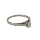 Solitärring mit Brillant von ca. 0,2 ct, ca. WEISS (H)/SI2, WG 18K, RW: 52, 2. H. 20. Jh., leichte