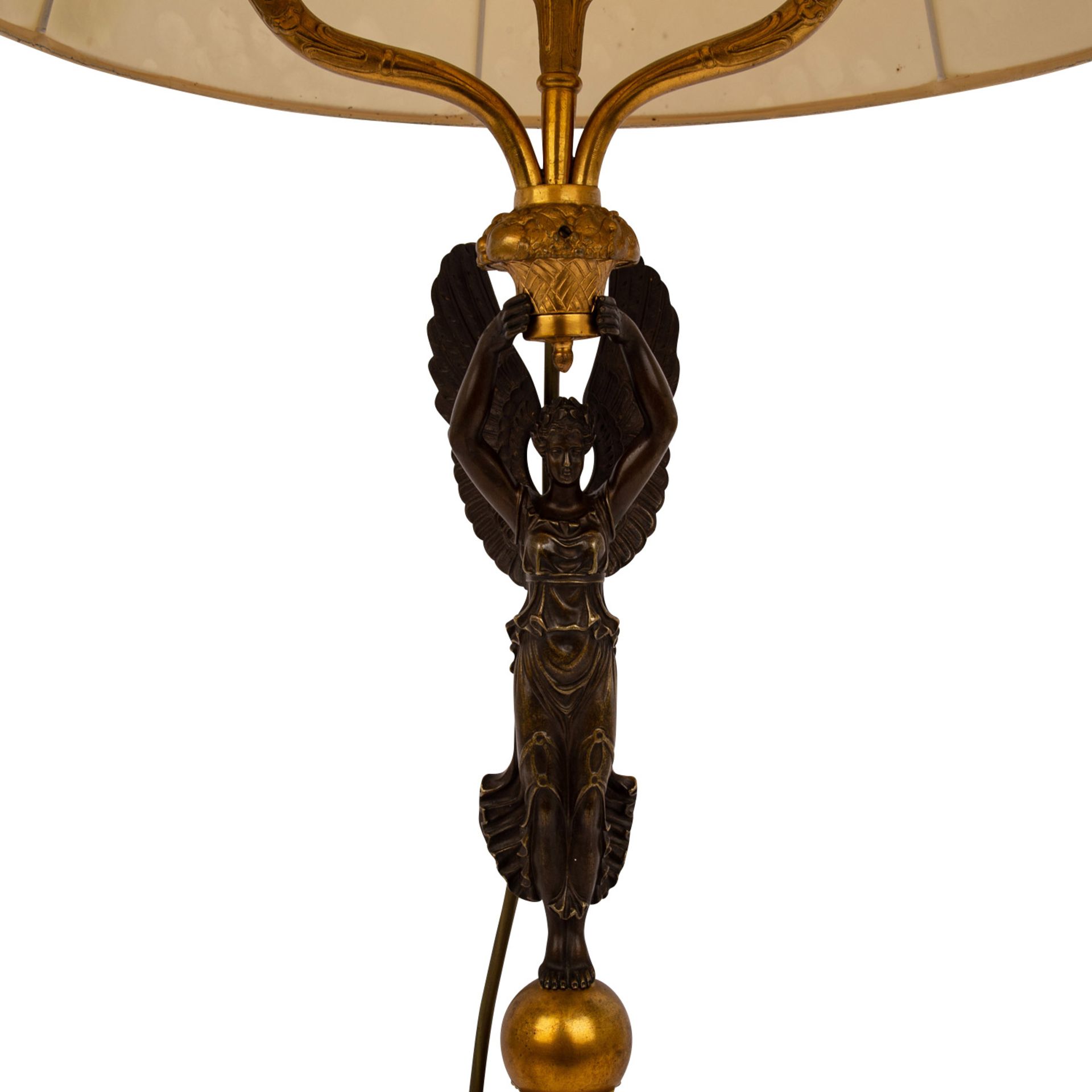 EMPIRE LEUCHTER ALS TISCHLAMPE Frankreich, 19.Jh., Bronze, vergoldet und brüniert, über einer - Image 2 of 5