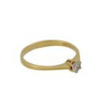 Solitärring mit Brillant von ca. 0,2 ct, ca. WEISS (H)/SI (graviert), GG 14K, RW: 53, 2. H. 20.