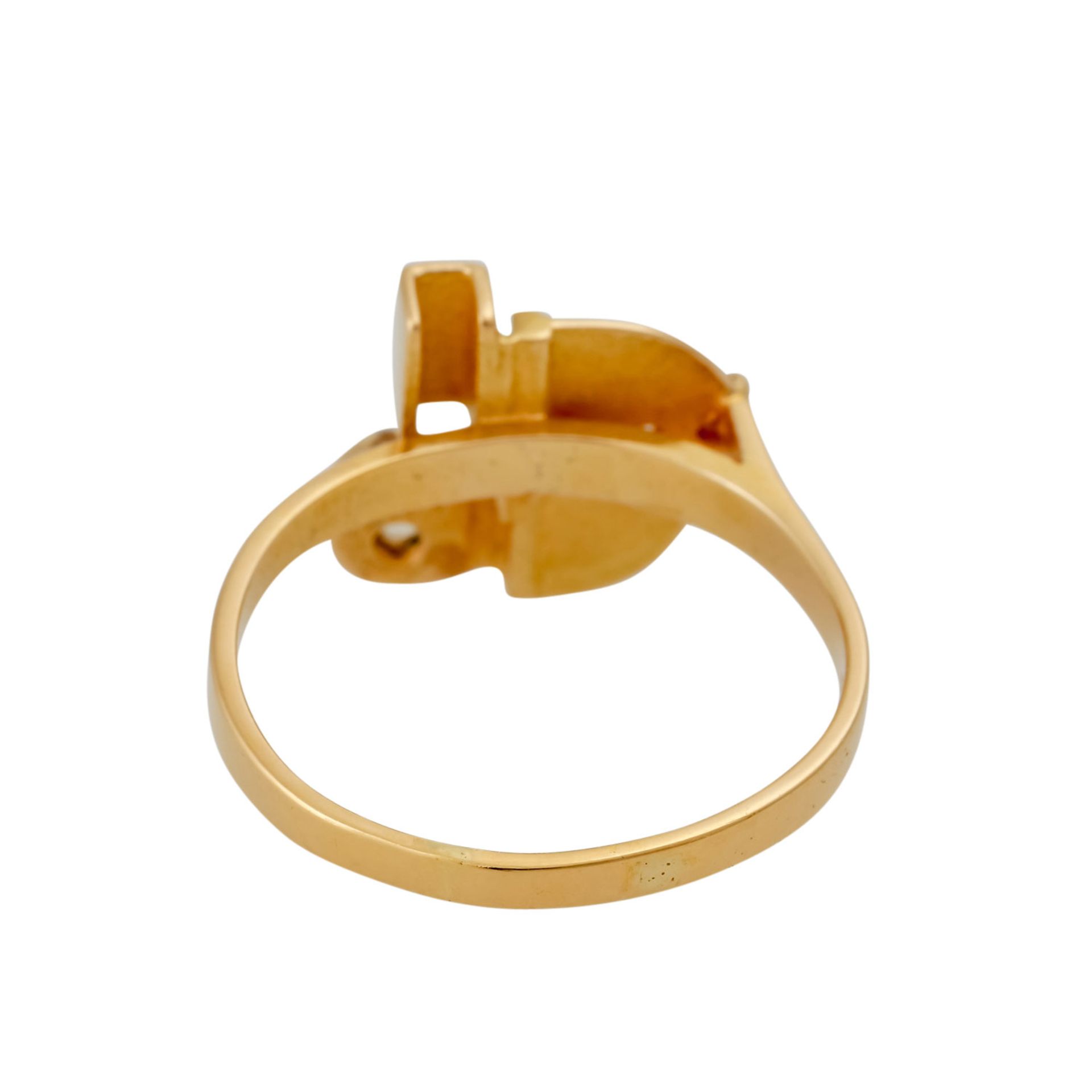 Ring mit 3 Brillanten, zus. ca. 0,1 ct, FW-WEISS (F-H)/VS-SI und kleinem runden Labradoritcabochon - Image 4 of 4