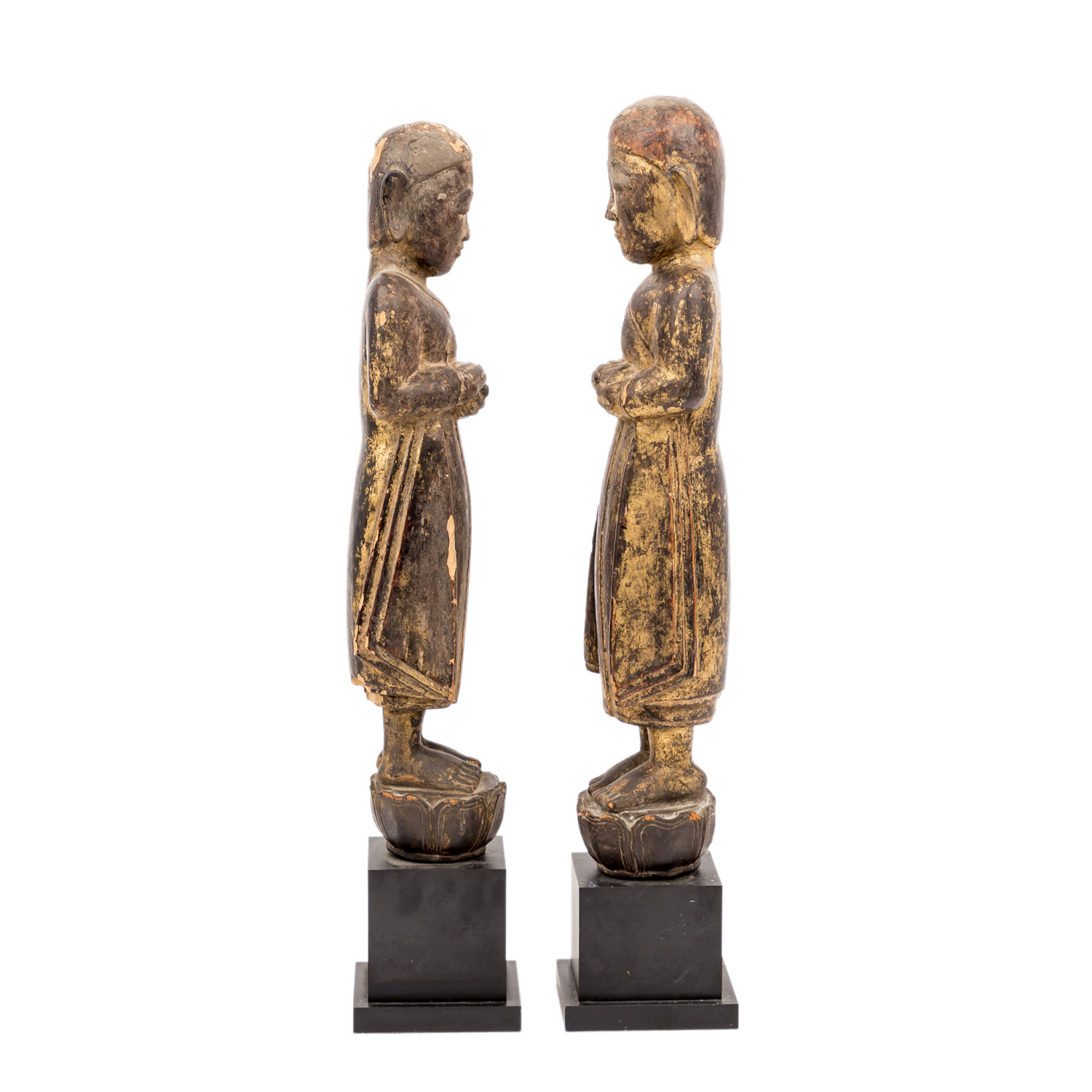 Paar stehende Mönche. BURMA, SHAN-PERIODE, (14.-19.Jahrhundert ) Holz, reste von Vergoldung, - Bild 5 aus 5