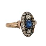 Antiker Ring mit ovalem Saphir und Altschliffdiamanten, zus. ca. 0,6 ct,