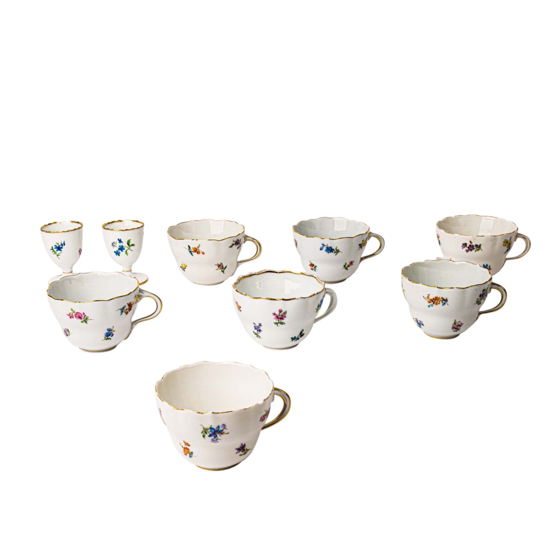 MEISSEN Tee-/Kaffeeservice f. mindestens 7 Personen 'Streublümchen', 1. und 2. Wahl, 20. Jhd.</b - Image 3 of 5