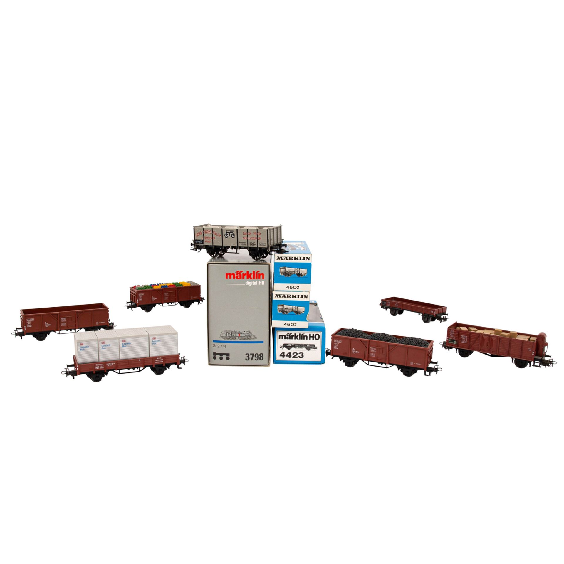 MÄRKLIN Tenderlok 3798 und 10 Güterwagen, Spur H0,