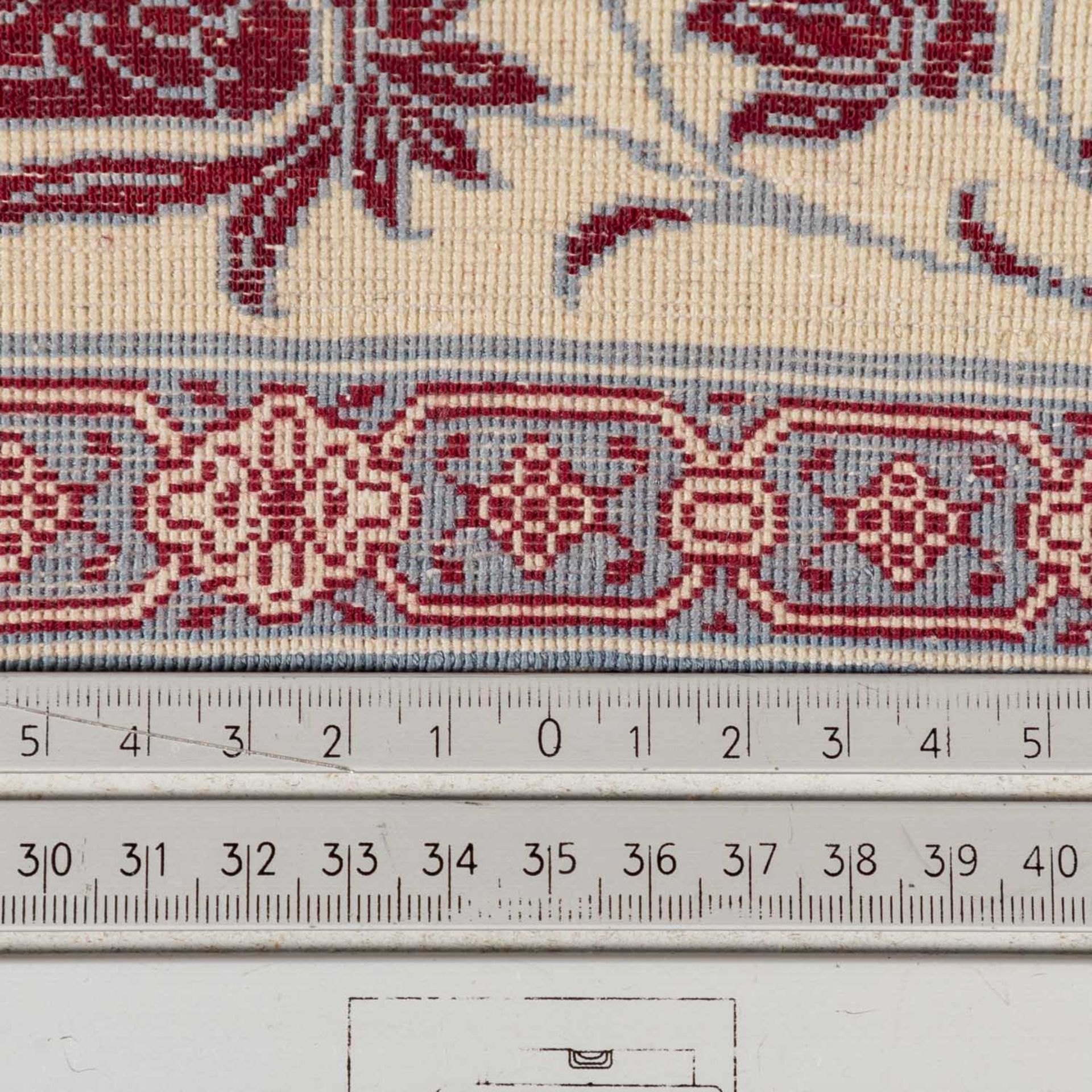 Serie von fünf feinen Orientteppichen mit Seide. IRAN, 20. Jh., je ca. 120x80 cm. - Bild 6 aus 16
