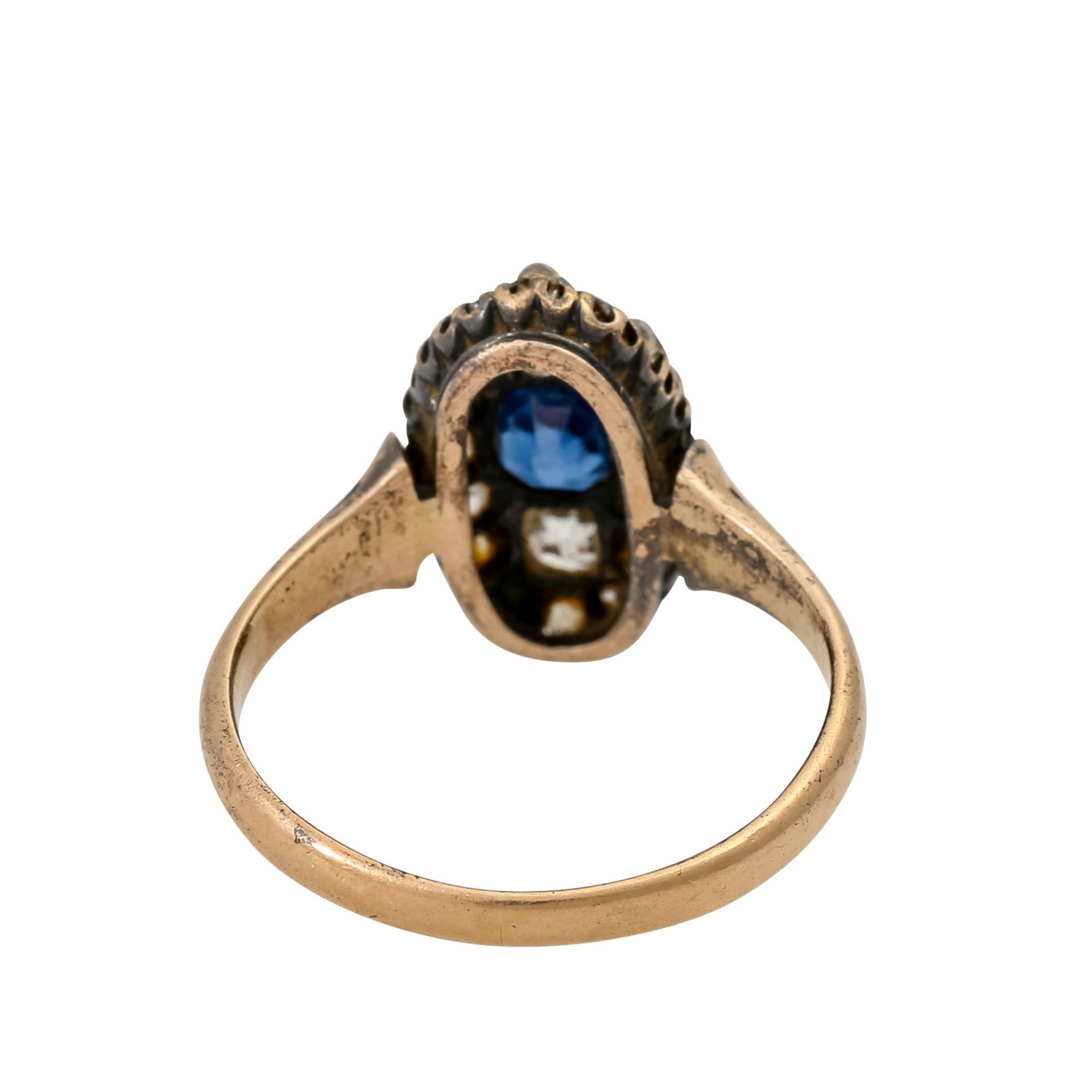Antiker Ring mit ovalem Saphir und Altschliffdiamanten, zus. ca. 0,6 ct, - Bild 4 aus 4
