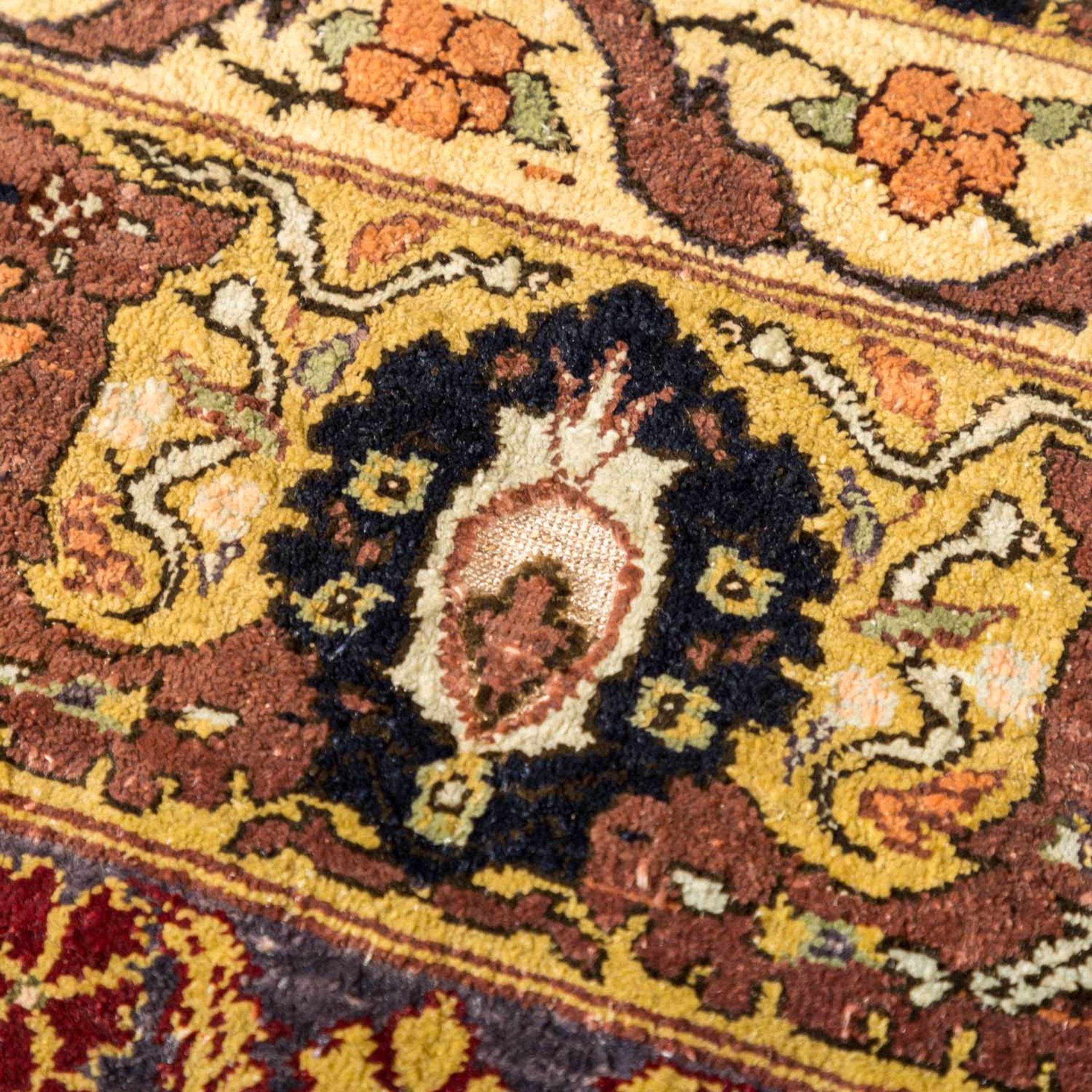 Orientteppich aus Seide. 20. Jh., 146x94 cm. - Image 4 of 5