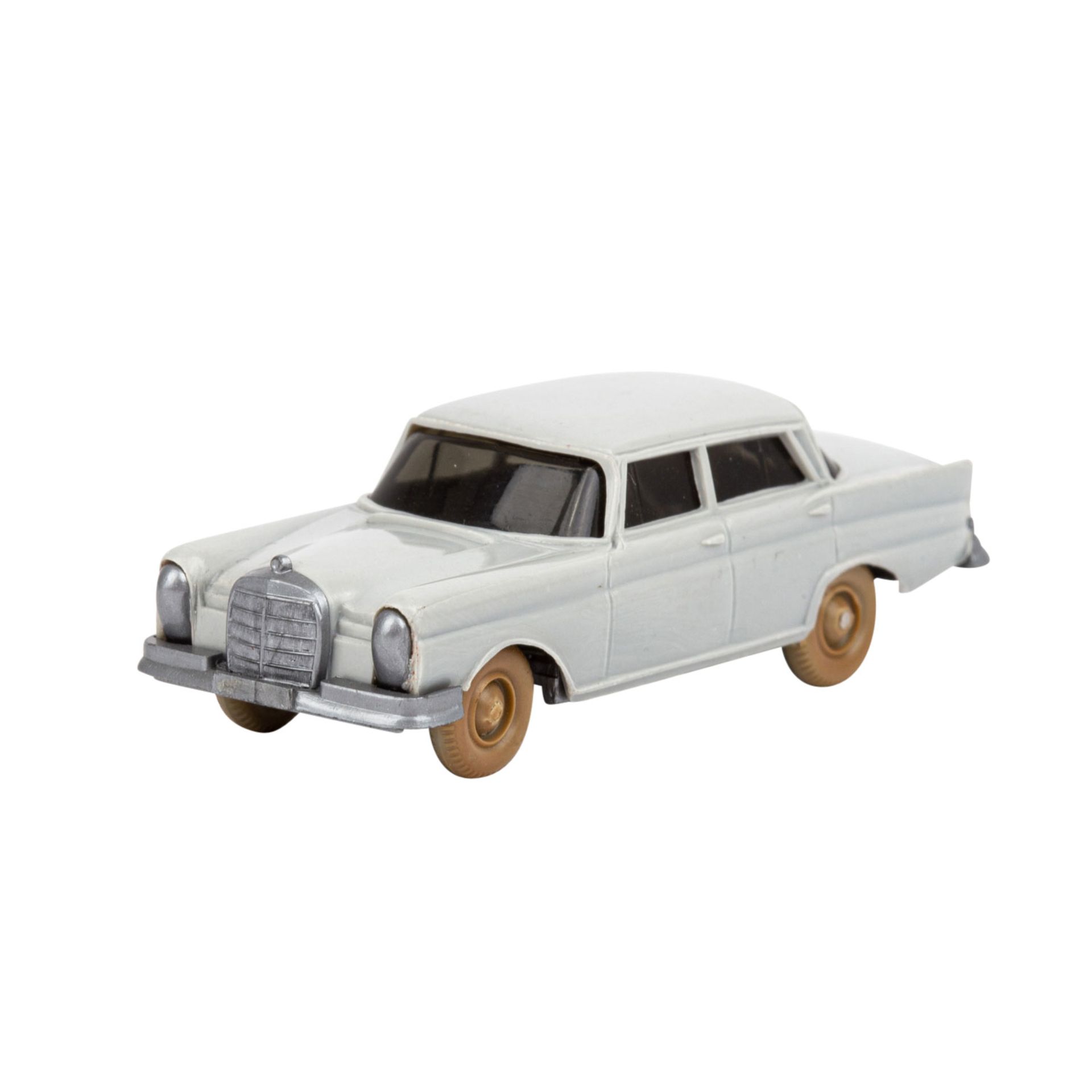 WIKING Mercedes 220 S, Heckflosse, 1961-1967,Karosserie etwas heller als silbergrau, g