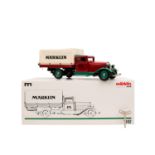 MÄRKLIN Lieferwagen 1992,rot-/grün lackierte Blechausführung mit Stoffplane, Uhrwer