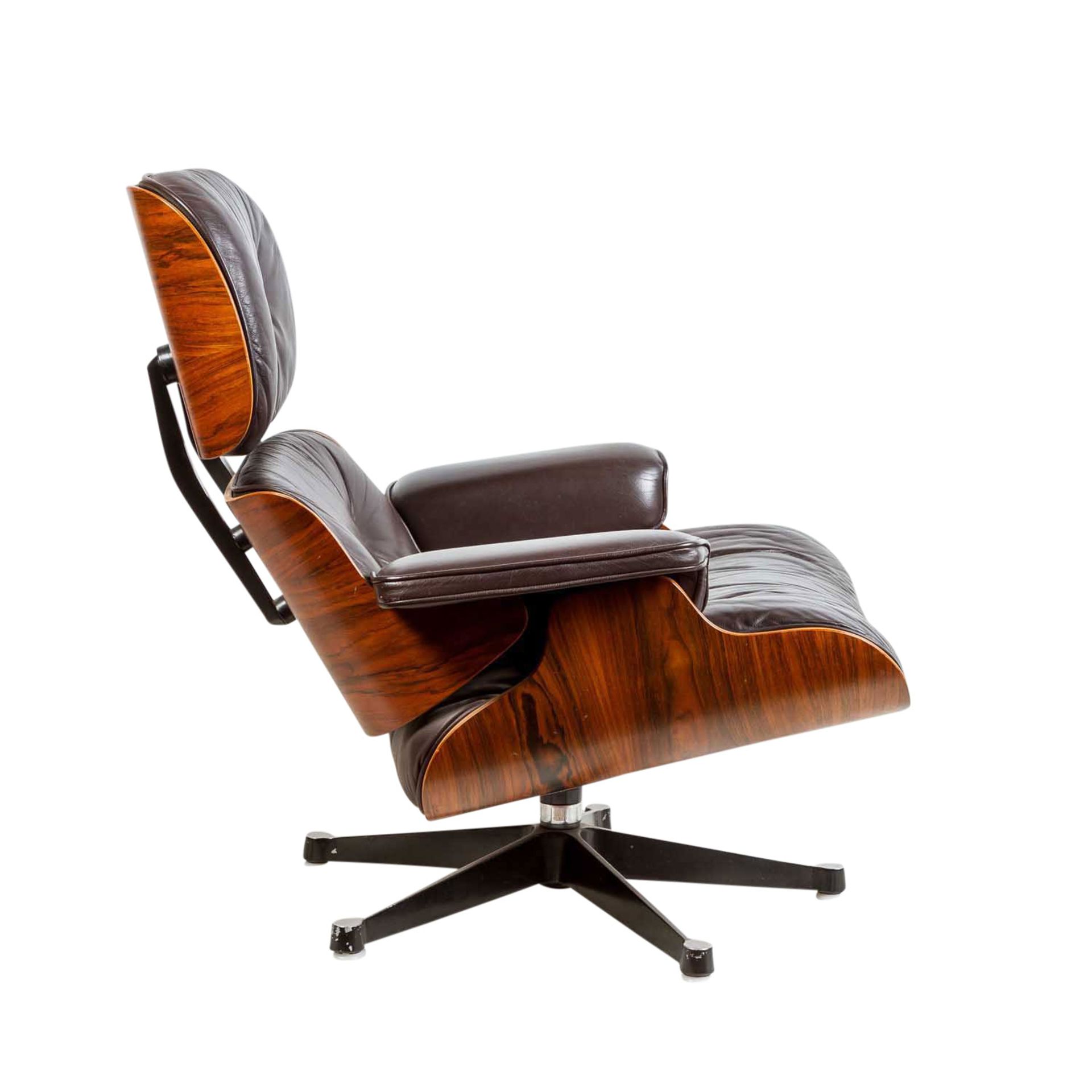 RAY & CHARLES EAMES, "Lounge Chair mit Ottomane",1980-90er Jahre, Entwurf: 1956, Herma - Bild 6 aus 7