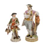 MEISSEN 2 Figuren 'Jäger mit Federvieh' und 'Gärtner', 1. Wahl, vor 1924.Auf rundem