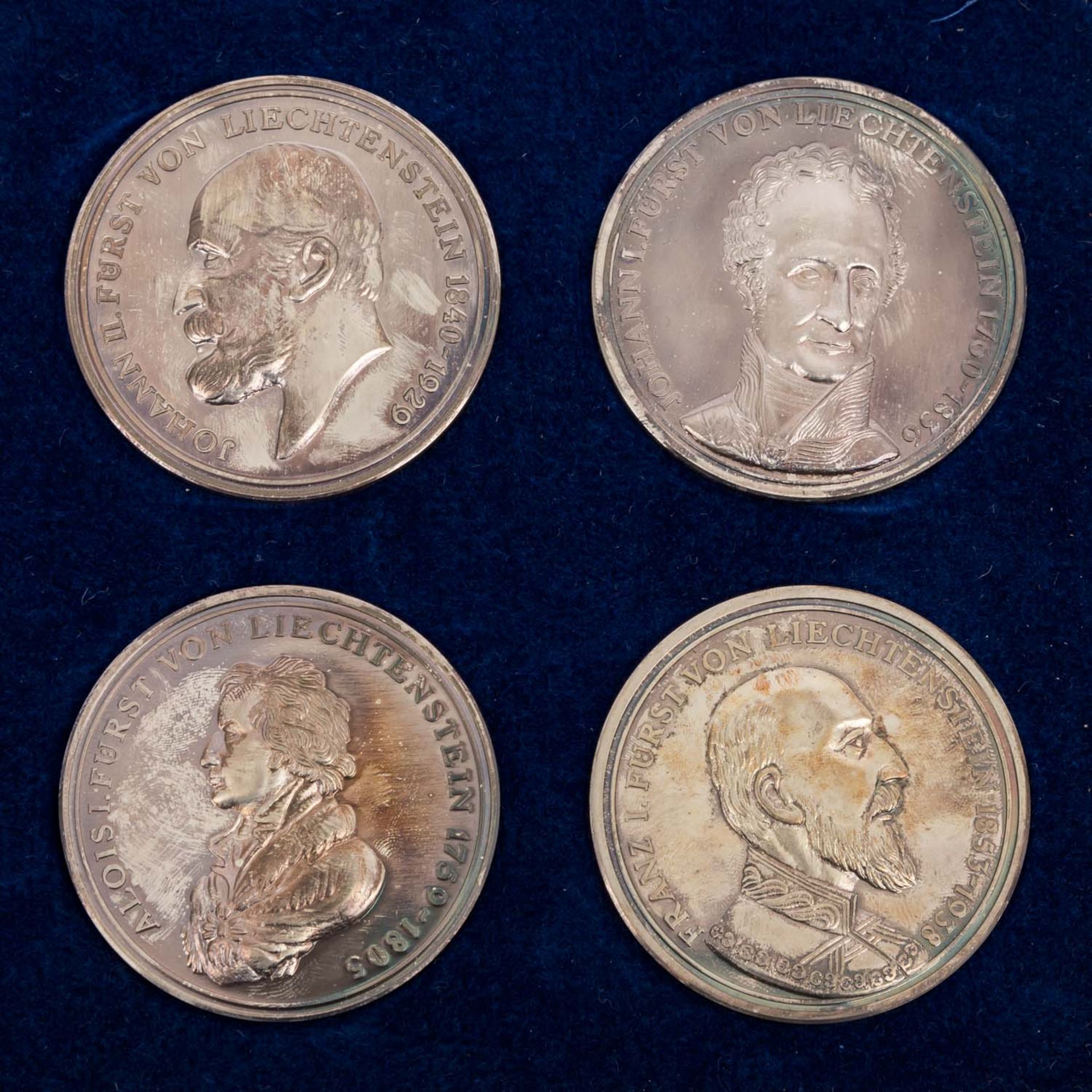SILBER - 12 Medaillen Herrscher des Fürstentum Liechtenstein,ca. 590 Gramm fein, proof, Tönung, - Bild 5 aus 6