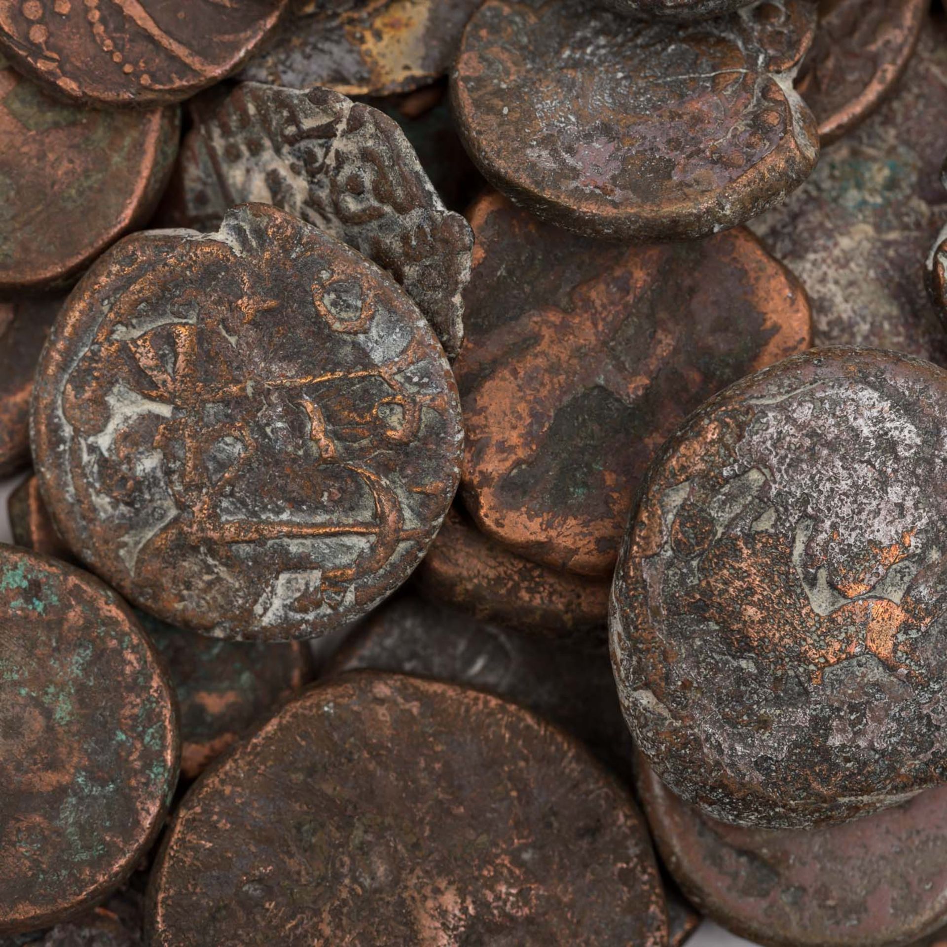Gemischtes Konvolut Münzen aus aller Welt - - Bild 6 aus 8