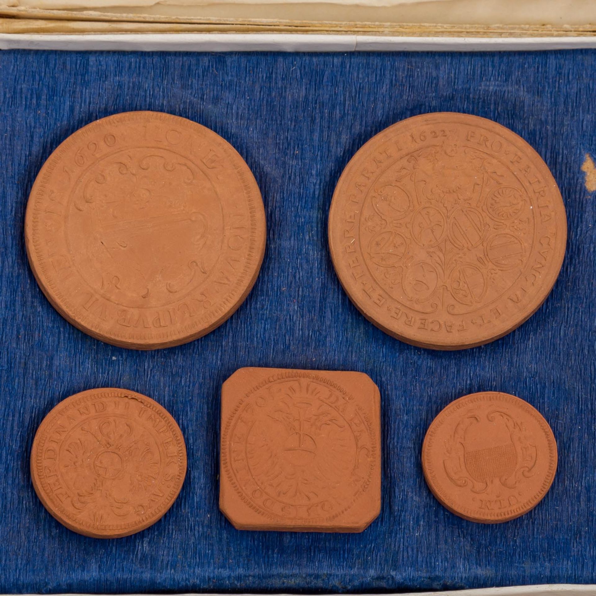 Konvolut mit Böttger-Steinzeugmünzen als Serien u.a. der Städte - Bild 4 aus 11