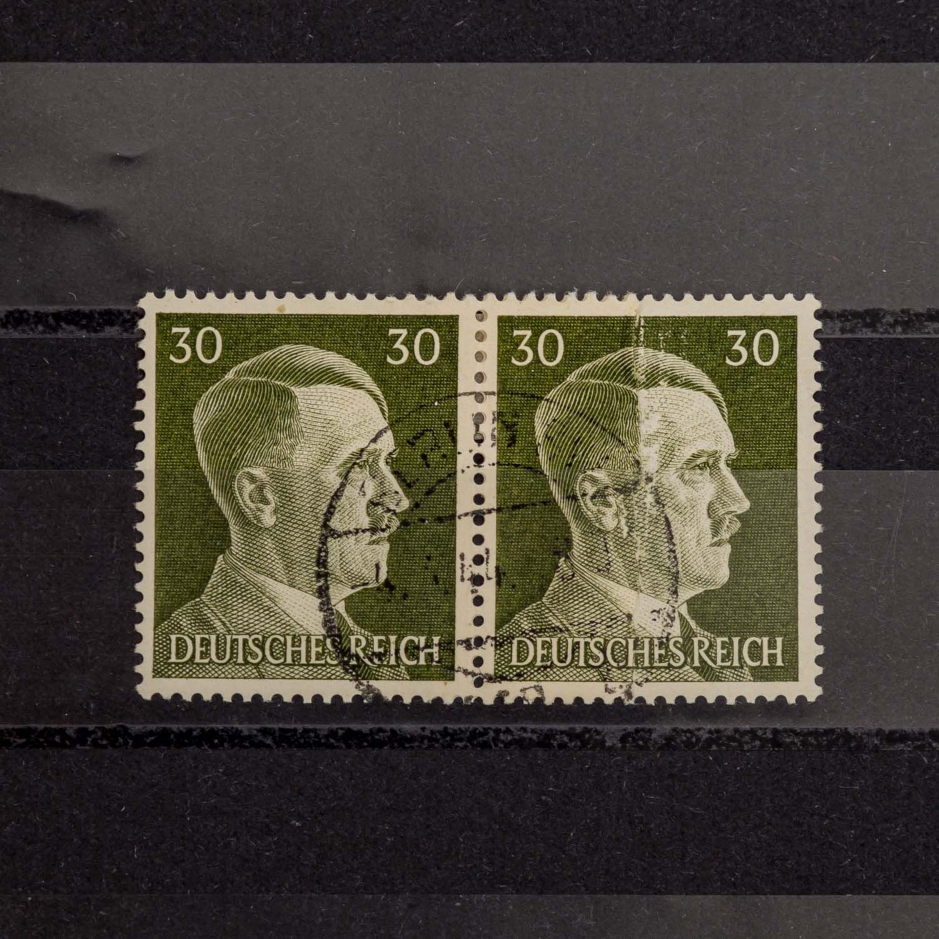 Deutsches Reich 1933/45 1941, Hitler, 30 Pf. schwärzlichgrün, waagerecht gestempeltes Paar mit