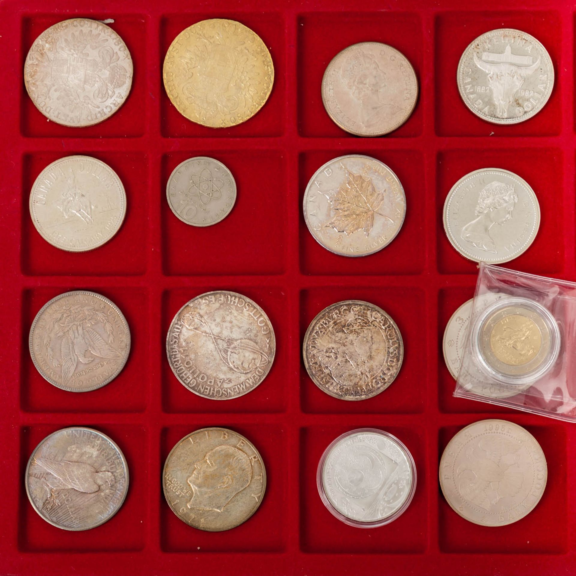 Größerer Sammlerposten mit vielen Münzen, Medaillen - Bild 8 aus 12