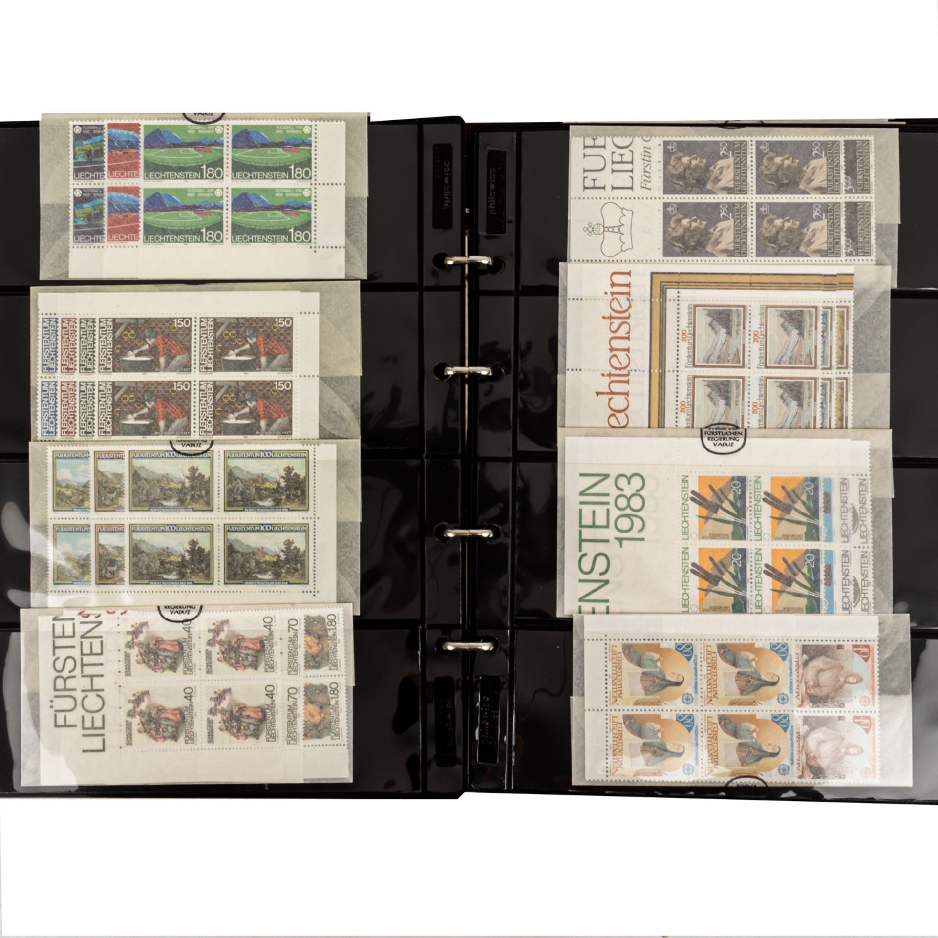 Briefmarken Konvolut LiechtensteinSchöner postfrischer Posten, meist 4er Blöcke in 8 - Bild 2 aus 4
