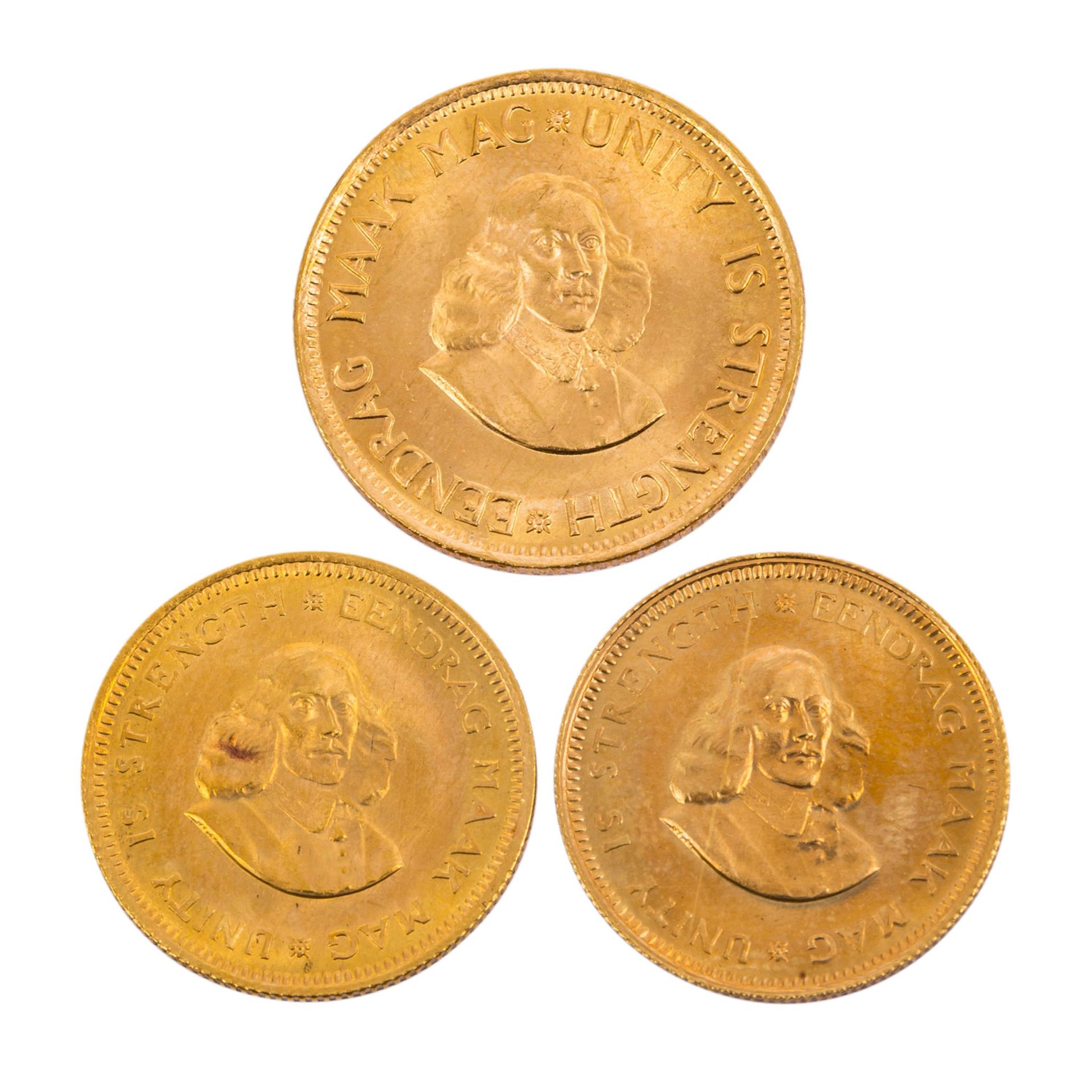 Kleines Goldlot Südafrikainsgesamt Feingewicht ca. 16g, besteht aus 2x 1 Rand 1967 un