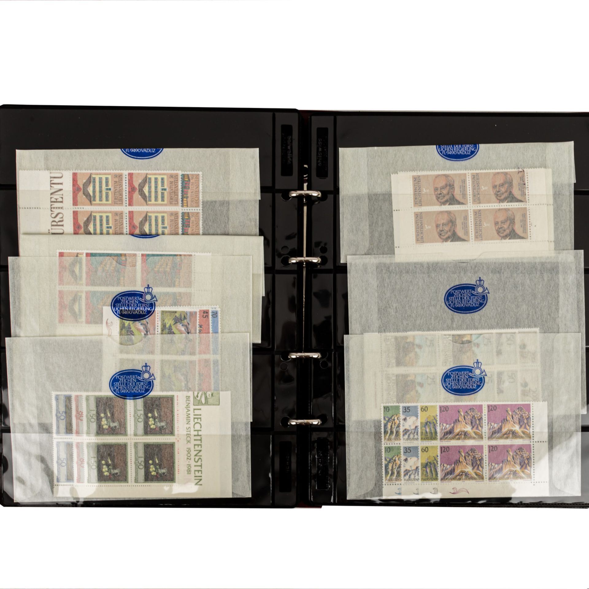 Briefmarken Konvolut LiechtensteinSchöner postfrischer Posten, meist 4er Blöcke in 8 - Bild 3 aus 4