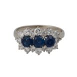 Ring mit Saphiren und Brillantenvon zus. ca. 0,90 ct., gute Farbe u. Reinheit, WG 18K, RW: 52,