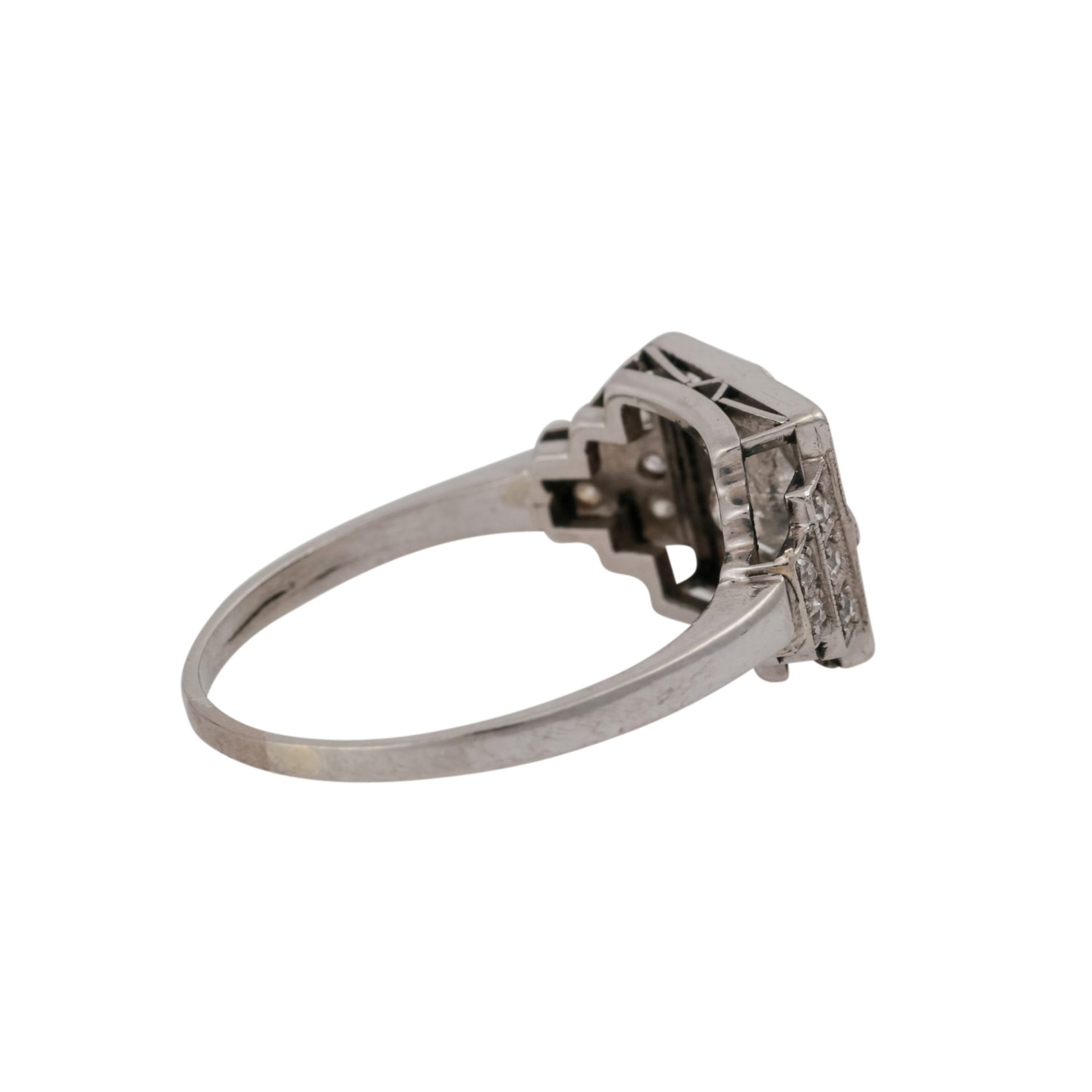 Art Déco Ring mit Altschliffdiamanten,zentral ca. 0,90 ct, GW (M)/P3, kleine Diamanten zus. ca. 0,14 - Bild 3 aus 4