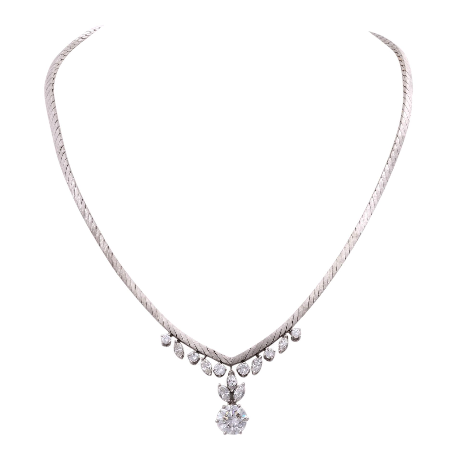 SCHILLING Collier mit zentralem Brillant ca. 3 ct,