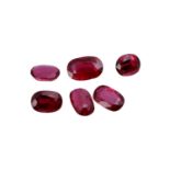 Konvolut 6 Rubine zus. ca. 9,5 ct,