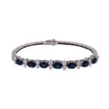 Armband mit 18 Brillanten, zus. ca. 1,8 ct