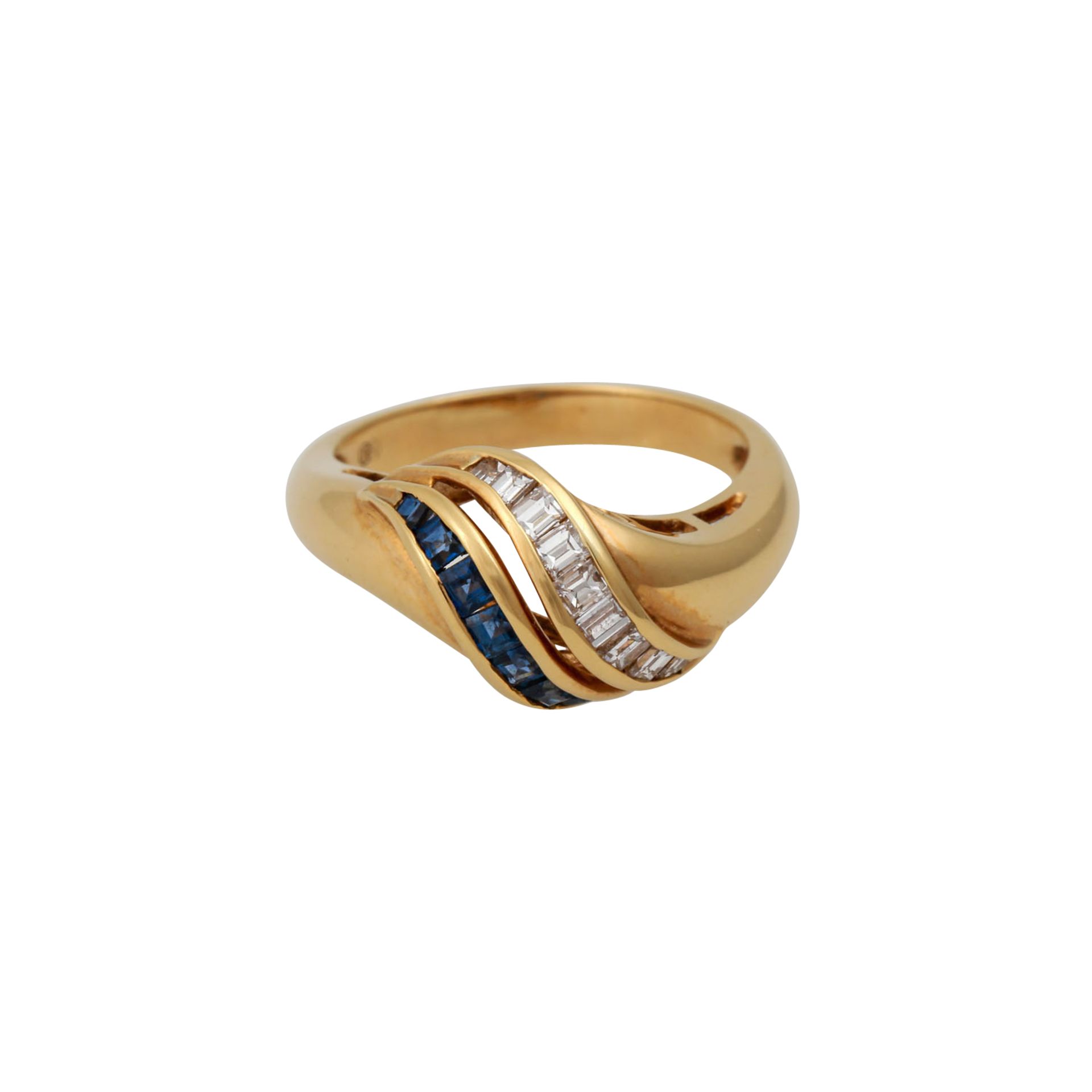 Ring mit Diamanten und Saphiren im Carréschliff,NP: 1.800 €, GG 18K, 4,9 g, RW: 52, Ende 20. Jh., - Bild 2 aus 4