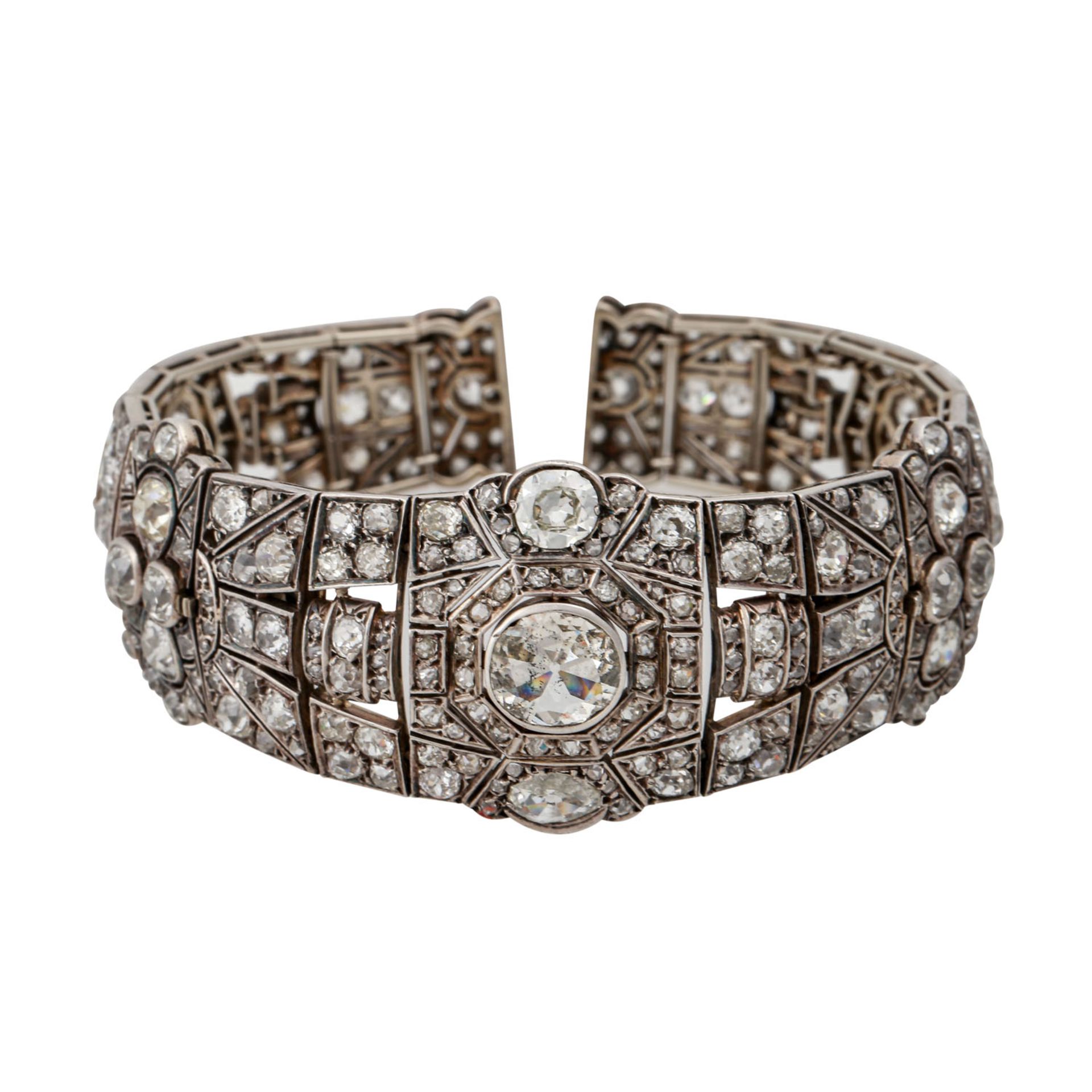 Art Déco Armband besetzt mit zahlreichen Diamanten ca. 30 ct,