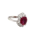 Ring mit hochfeinem Siam-Rubin ca. 3,3 ct