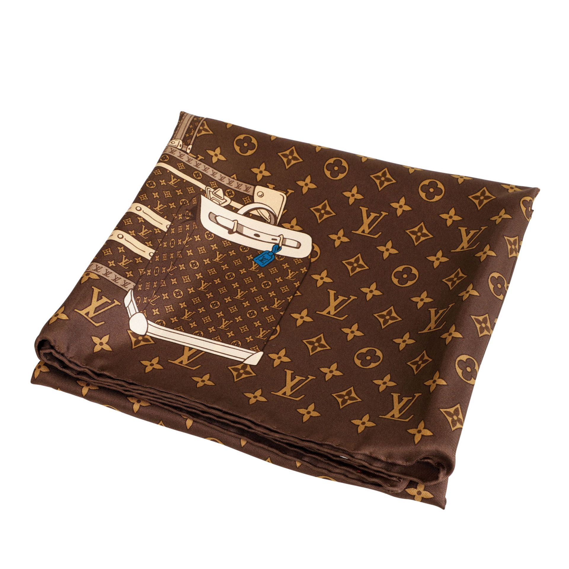 LOUIS VUITTON Seidencarré "TRUNKS CARRÉ", NP.: 360,-€.100% Seide. Brauner Grund mit Logo-Design - Bild 2 aus 3