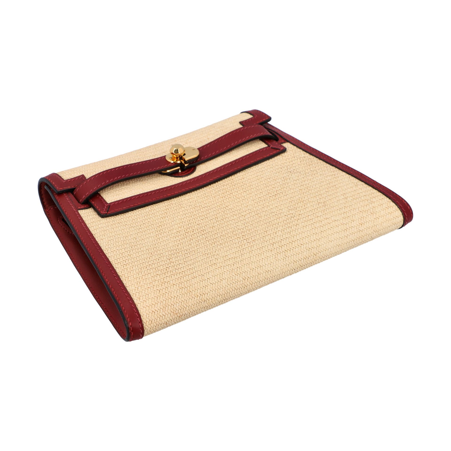 HERMÈS Clutch "DANSE KELLY", Koll. 2000.Bastgeflecht in Beige mit bordeauxfarbenem Glattleder, - Bild 5 aus 6