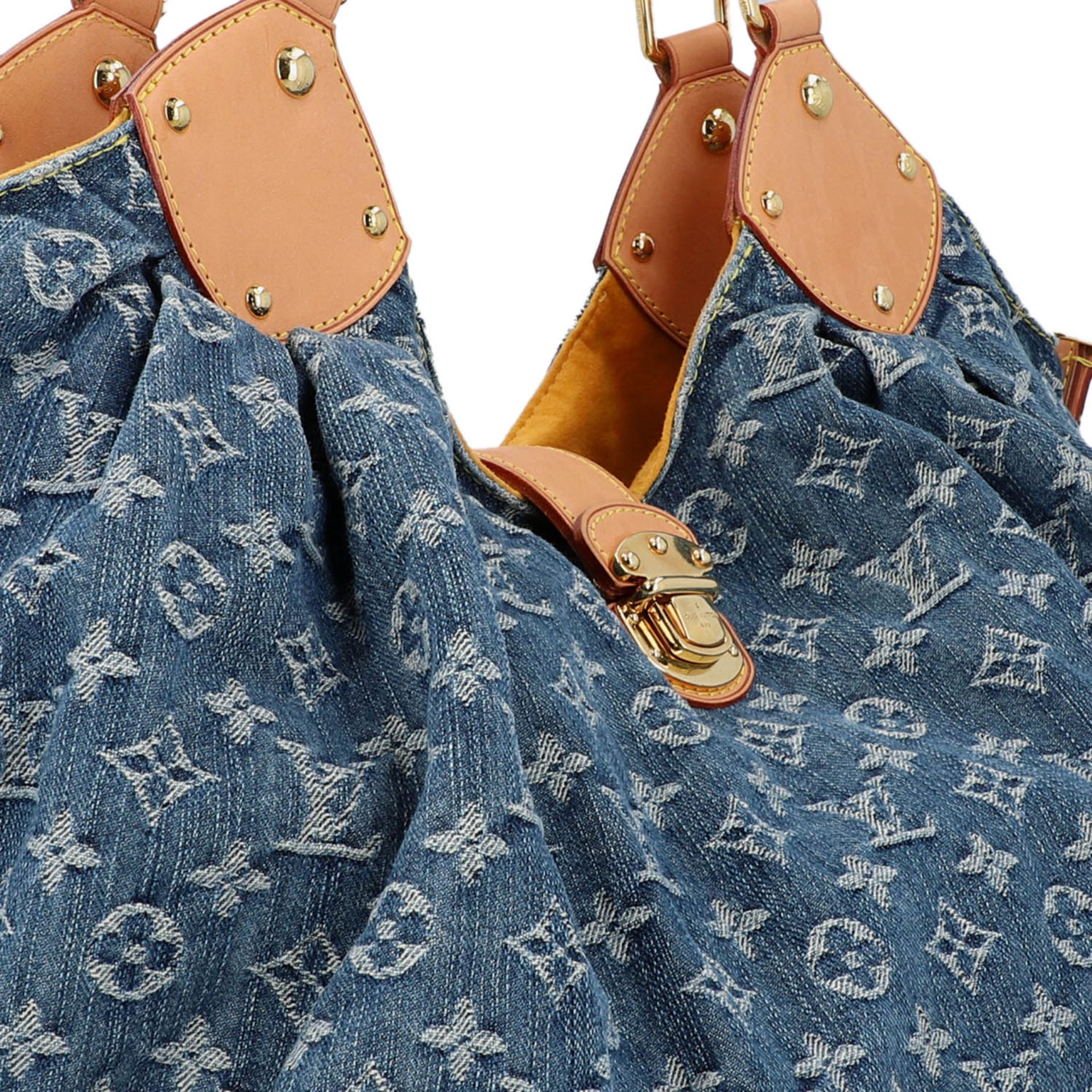 LOUIS VUITTON Shopper "MAHINA", Koll.: 2017, NP.: ca. 2.400,-€.Denim Monogram Serie mit Rindsleder- - Bild 8 aus 8