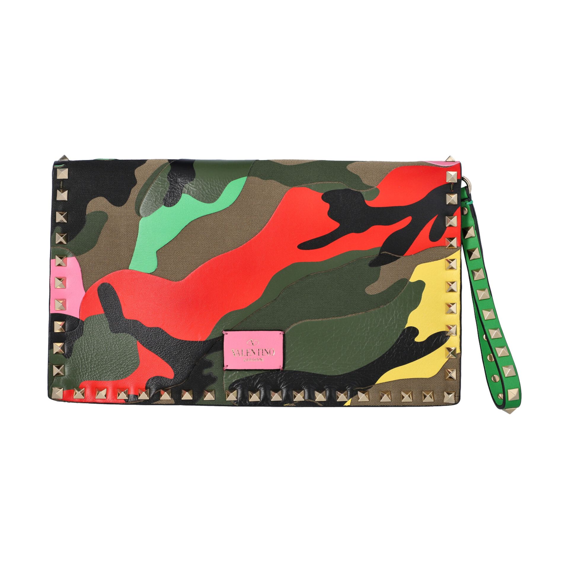 VALENTINO Clutch "ROCKSTUD".Camouflage Multicolor Serie mit goldfarbenem Nietenbesatz, Zwei