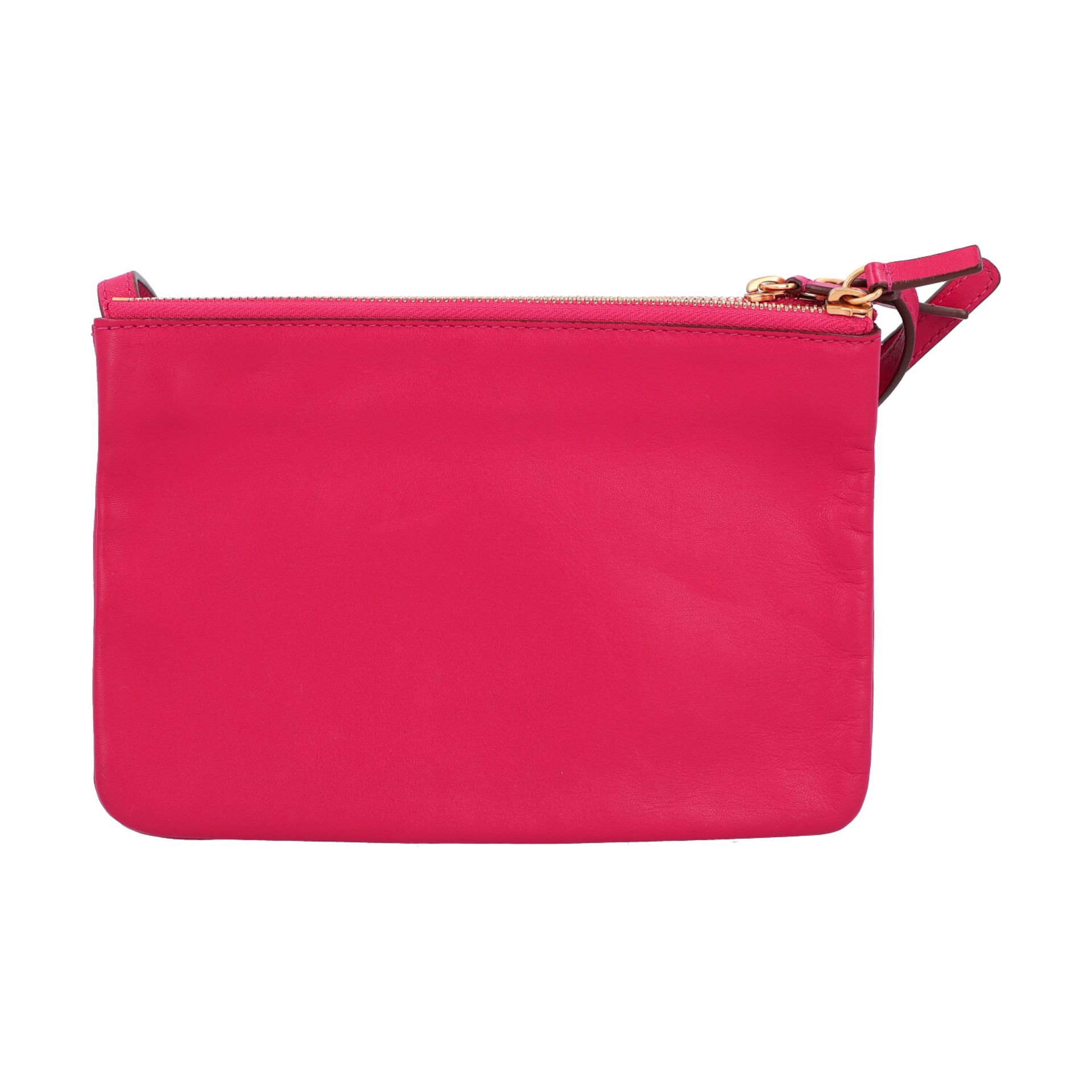 CÉLINE Umhängetasche "TRIO CLUTCH".Akt. NP.: 850,-€.Glattleder in Fuchsiafarben mit goldfarbener