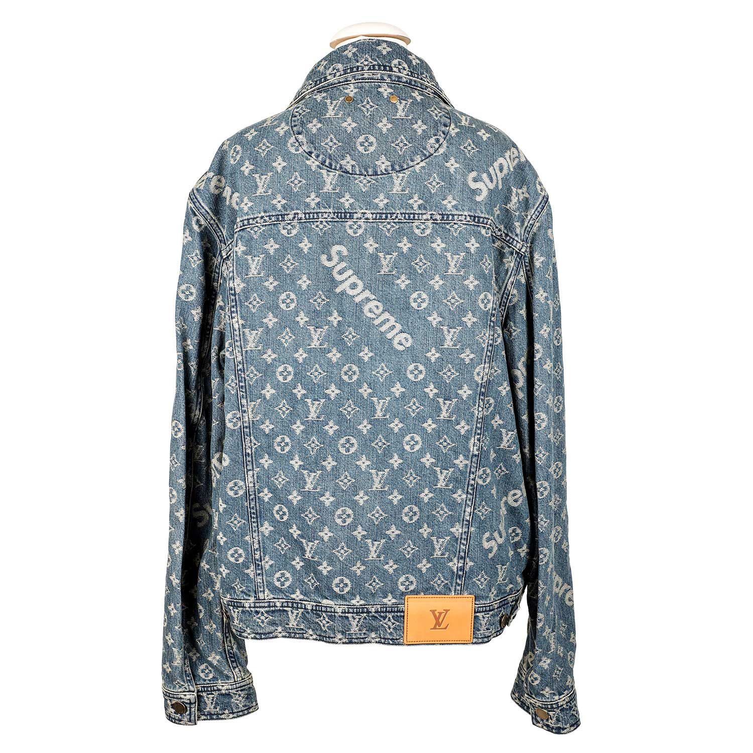 LOUIS VUITTON x SUPREME Jeansjacke "JACQUARD DENIM TRUCKER JACKET", Gr. 52. - Image 4 of 4