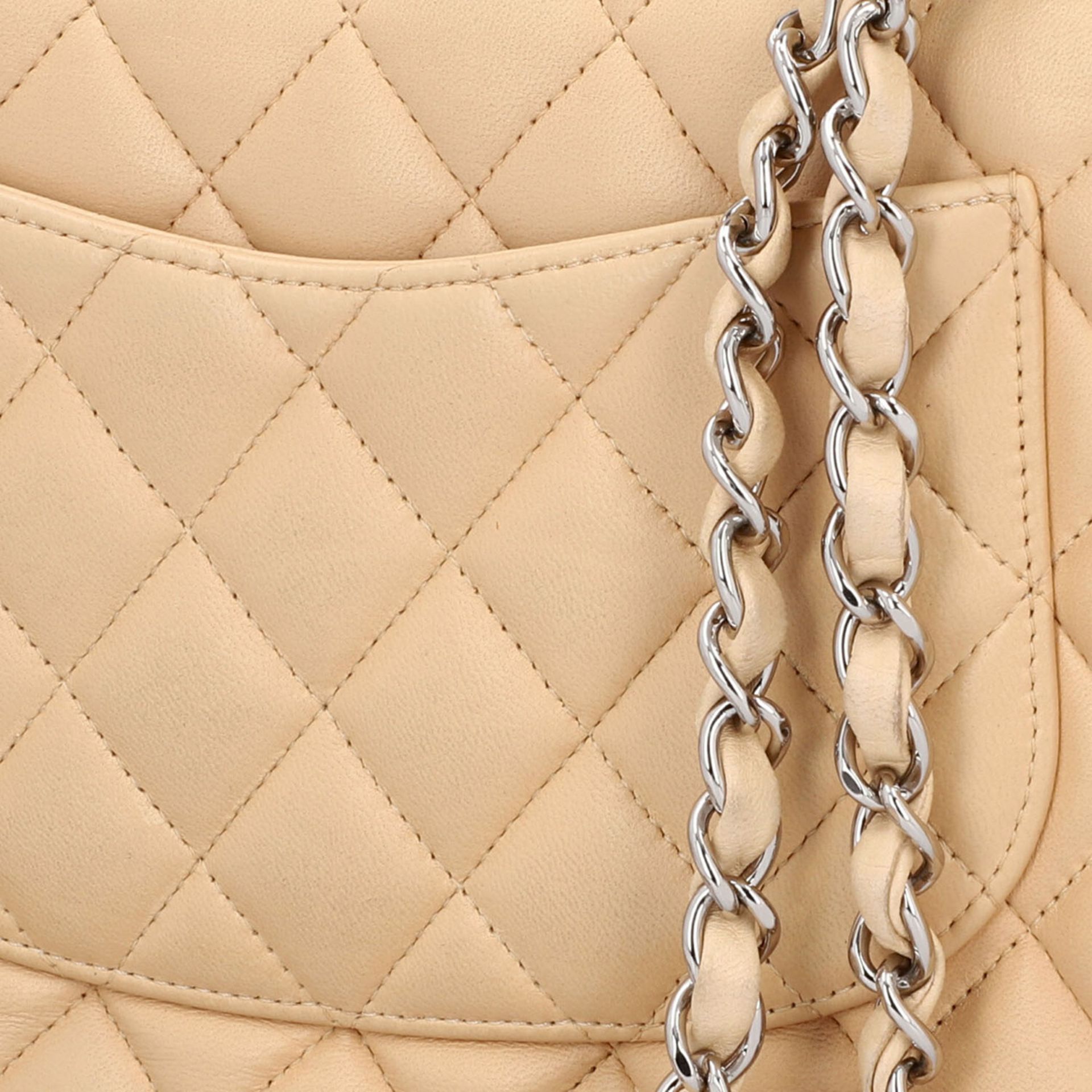 CHANEL Umhängetasche "DOUBLE FLAP BAG MEDIUM", Koll. 2010/2011. - Bild 7 aus 8