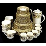 Royal Worcester 'Windsor' pattern part dinner service,