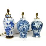 Five blue and white Chinese vases as lamps (5)