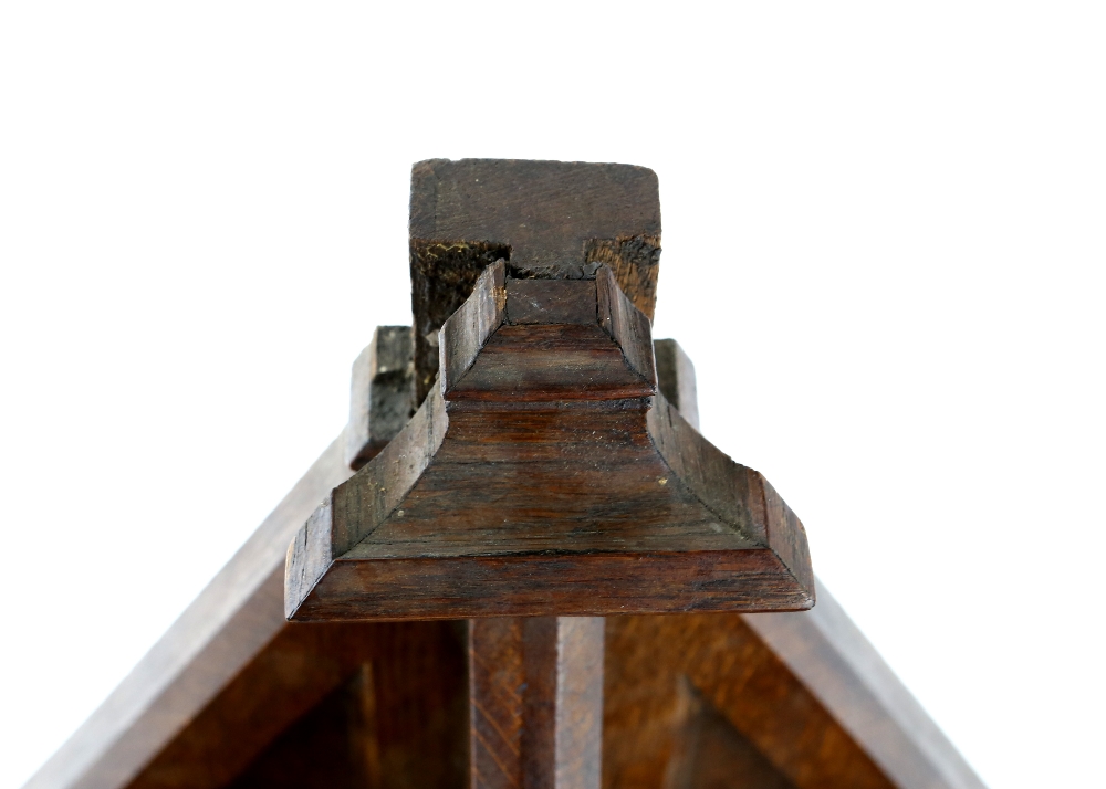 Oak Gothic Revival wall shelf with carved flower heads, 39 x 36 cm . Two side sections missing on - Image 4 of 5