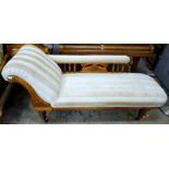 Early 20th century walnut framed chaise longue.