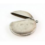 Edwardian silver circle form vesta case, Birmingham 1904.