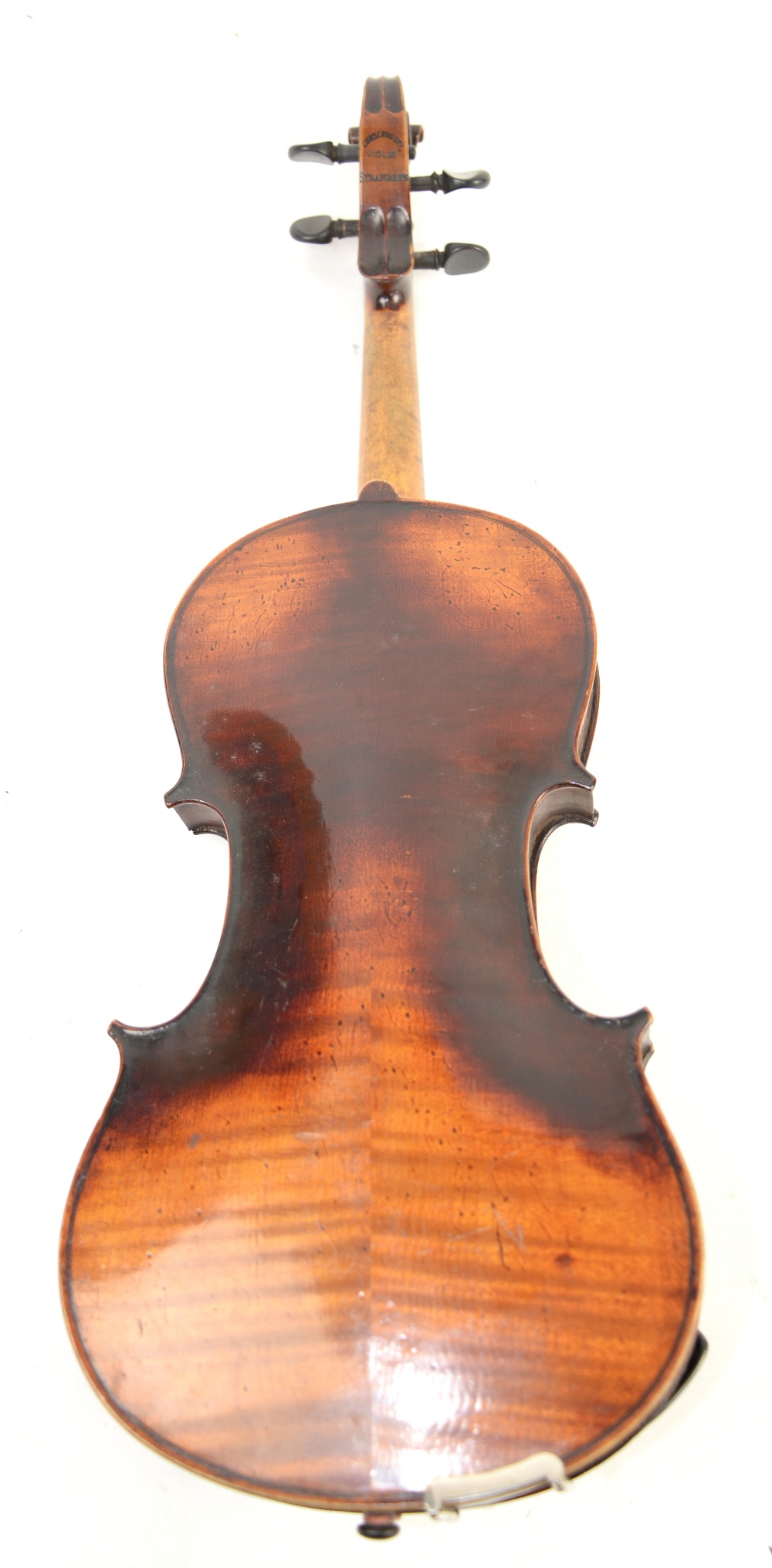 Violin in case, with three bows, the violin with copy of Antonius Stradavarius label within. - Image 3 of 3