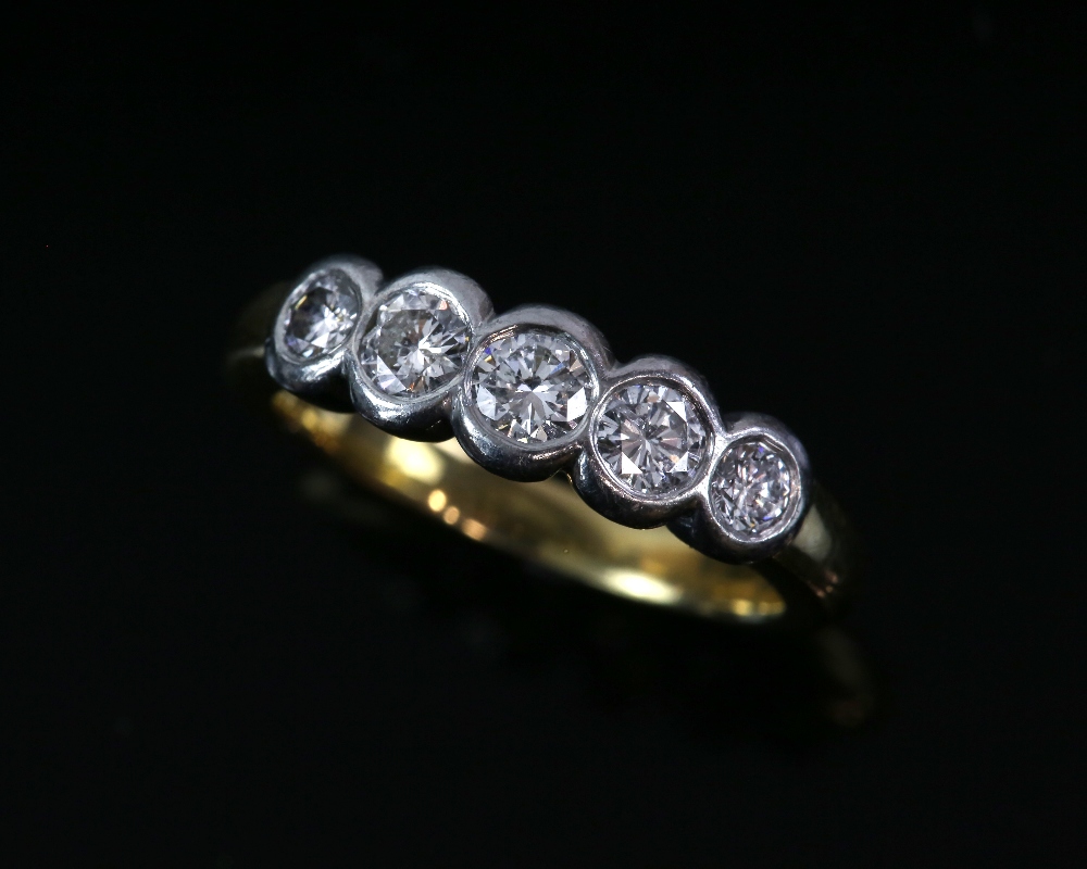 Contemporary diamond five stone ring, estimated total diamond weight 0.60 carats, mounted in 18 - Image 3 of 8