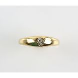 Old cut diamond ring, estimated diamond weight 0.10 carat, stamped 18 ct, ring size W, and a gold