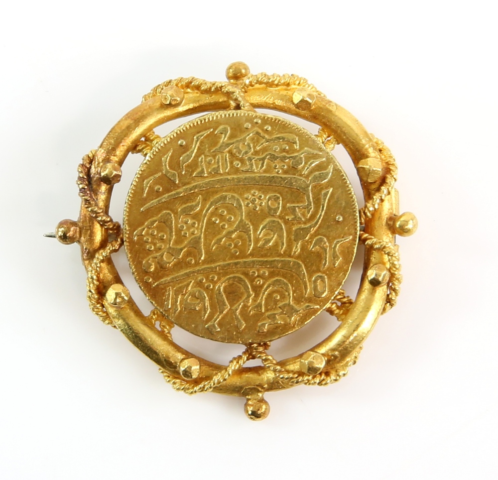 19th C brooch with rope border set with an Indian, Bengali coin, mount testing as 22 ct. - Image 2 of 4